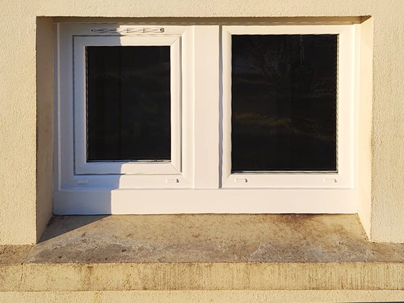 fenetre-pvc-blanc-2-vantaux