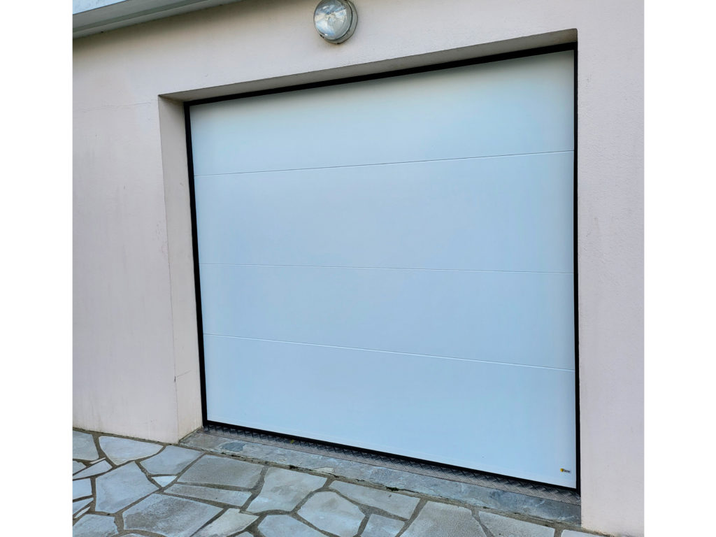 porte-de-garage2-1024x768